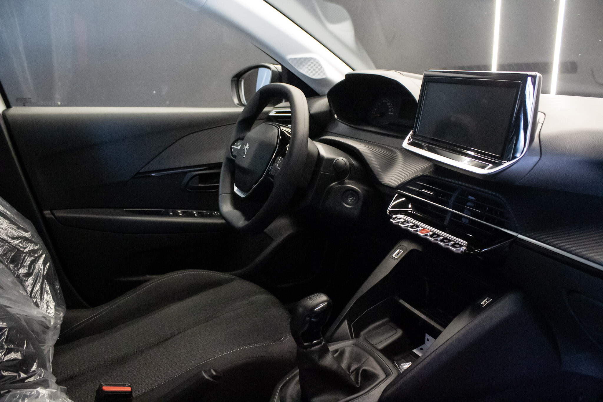 Peugeot 208 Active 1.6 Pack (2024), precios y cotizaciones, Test Drive.